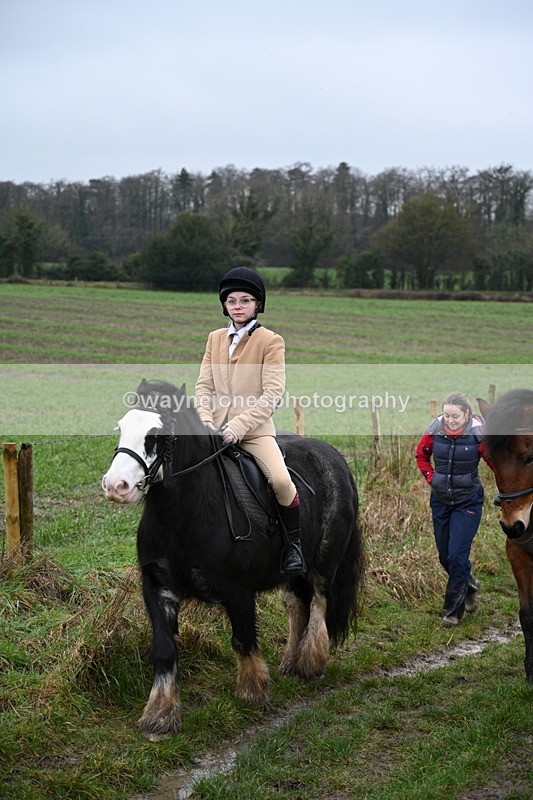 WJ7_9484 - Walk out..