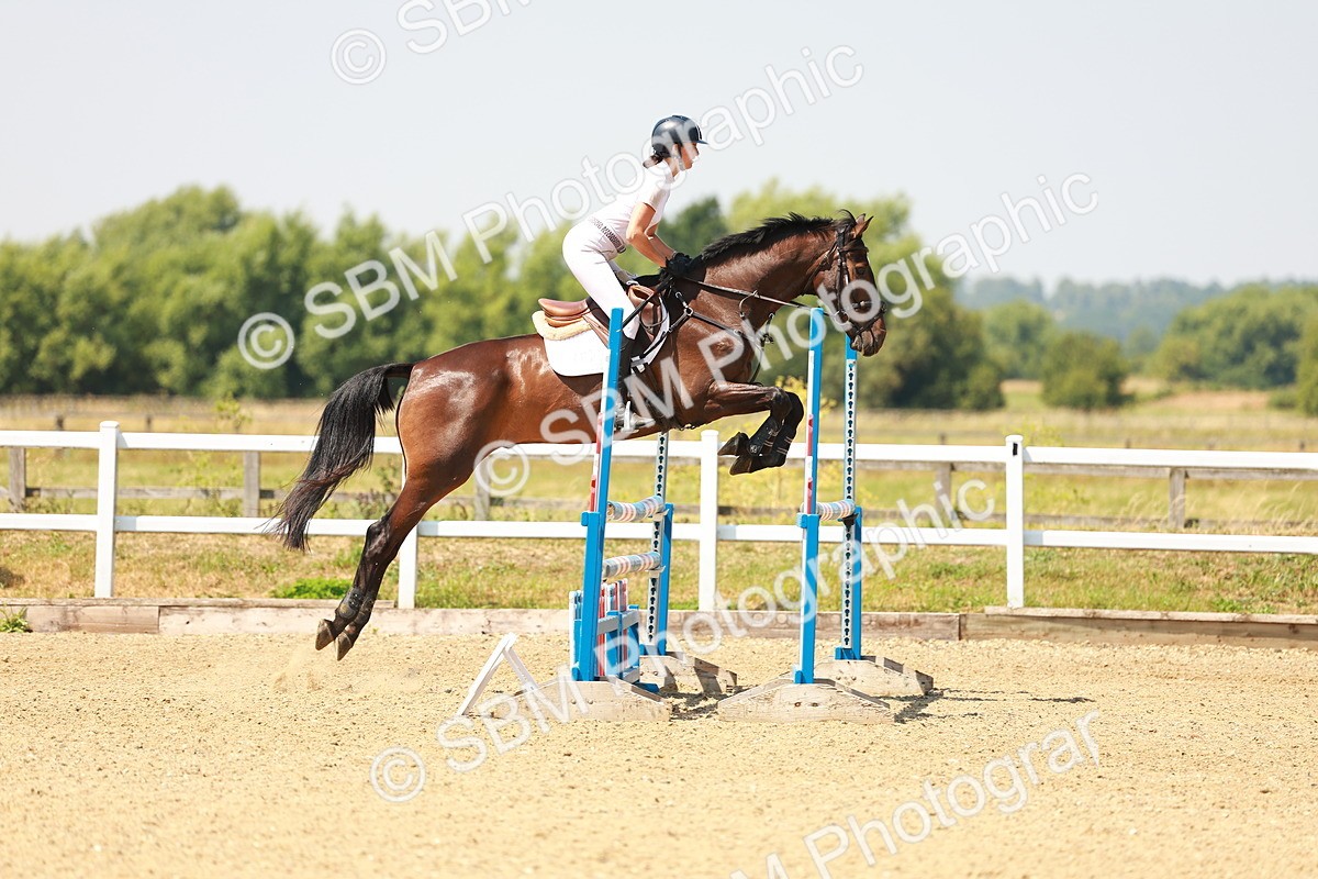 SBM_001500 - Class 4 - Senior Newcomers - 1.10m