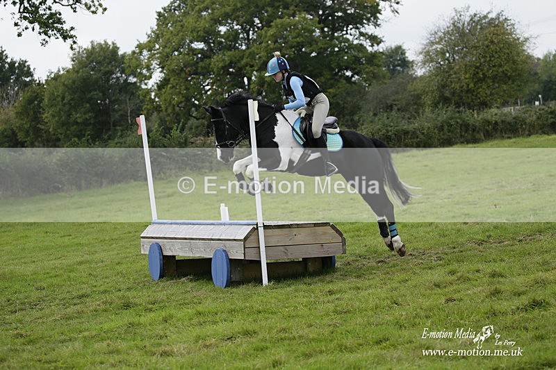  WWHT 171021 2371 - Novice Pairs (0.80m)  17/10/21