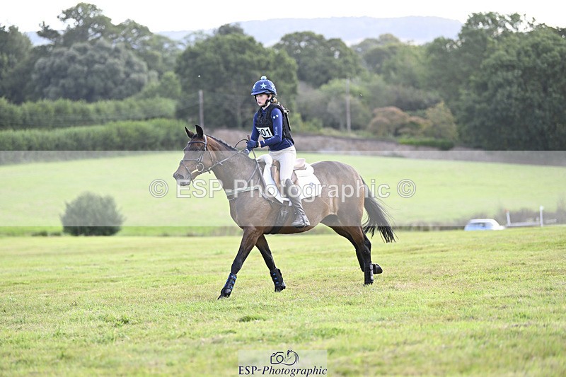 240825X-100351-31258 - 70cm XC 10.00 to 11.00