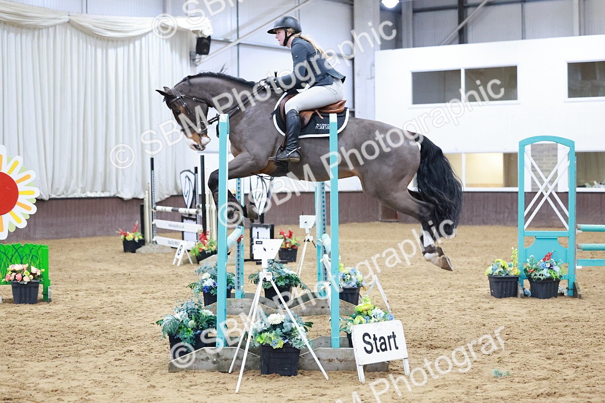 SBM_007551 - Class 24 - Nupafeed Supplements Senior Discovery/ 1m Open