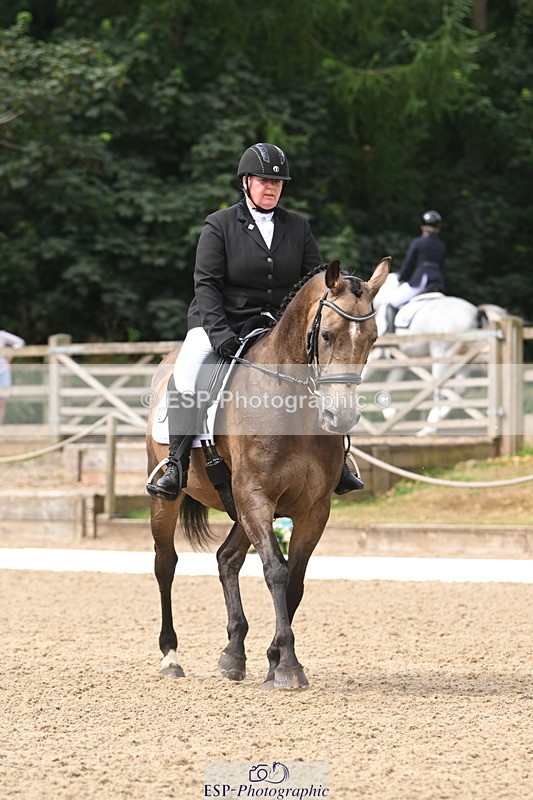 250719A-104531-04014 - 127-Jocelyn.Gilmore-Spring.Lily