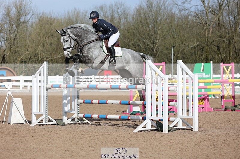 240223A-115535-00998 - Cls 4 Snr 1.05m Open