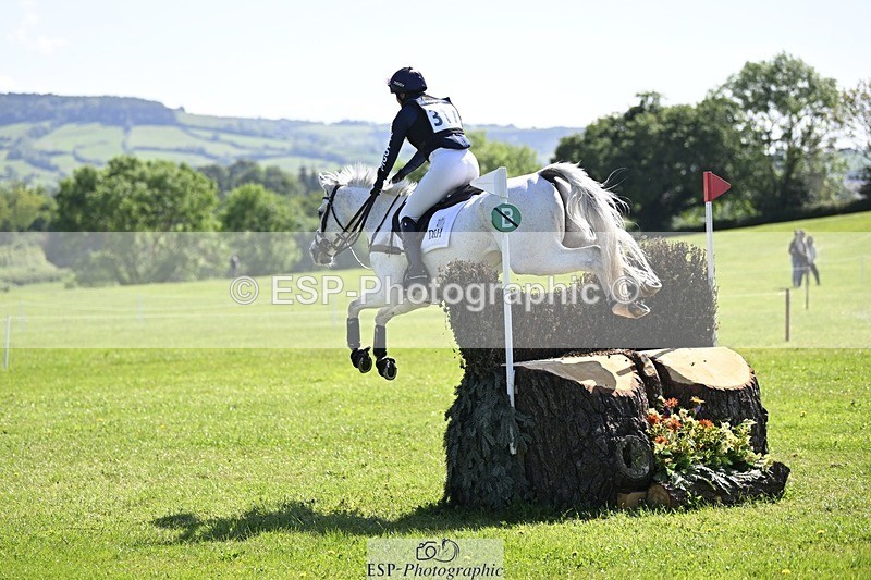 240525-100937-12066 - 317-FILIPO-Piggy_March