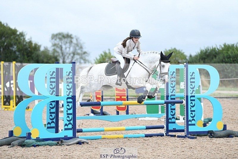 250807-134619-01326 - 90cm Round 2