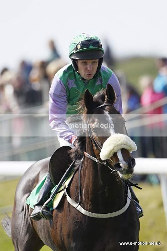  GRD 030510 130 - Guernsey Race Day 03/05/10