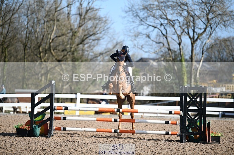 250330-100051-05957 - Cls 32 British Novice and 90cm