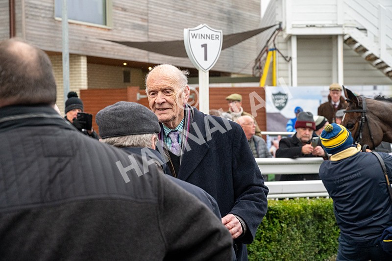 110124-Race 3-Time For A Pint-5342 - Race 3