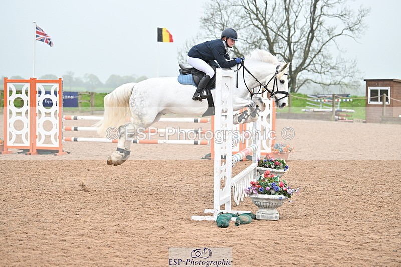 240505A-124438-05168 - Cls 4 Blue Chip Pony Newcomers & 1m Open