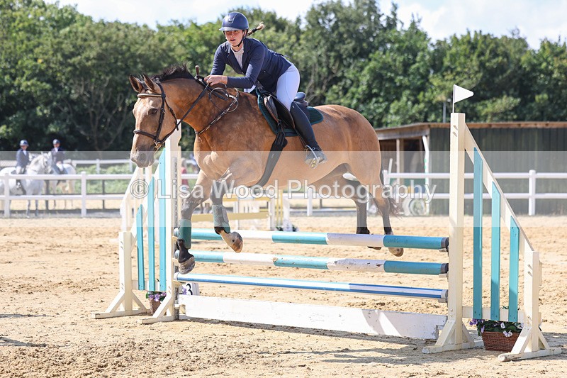 3E7A0920 - Class 4: Senior British Novice/90cm open