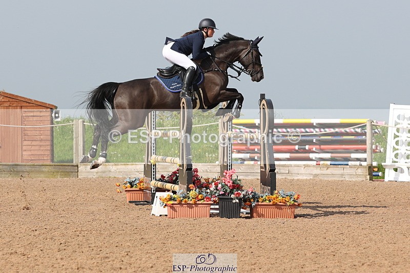 240511A-093255-11123 - Cls 32 Foxhunter