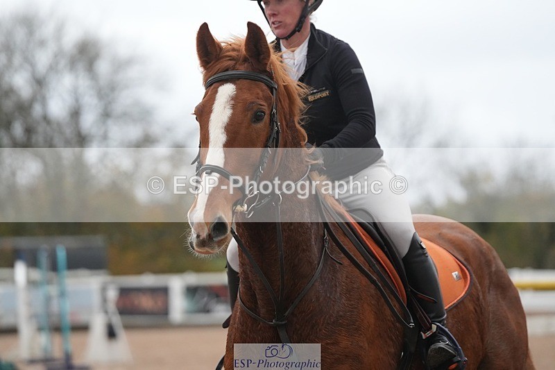 251107-130349-01058 - Cls 6 Foxhunter and 1.20m Open