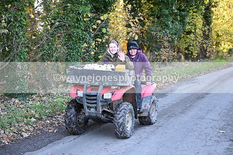 WJ6_9664 - Walk Home