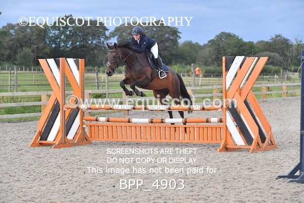 BPP_4903 - CLASS 4 Senior BritiNovice/ 90cm Open