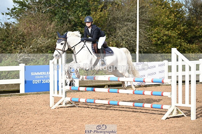 241026A-115226-00812 - SAT Cls 8 Pony Discovery and 90cm Open
