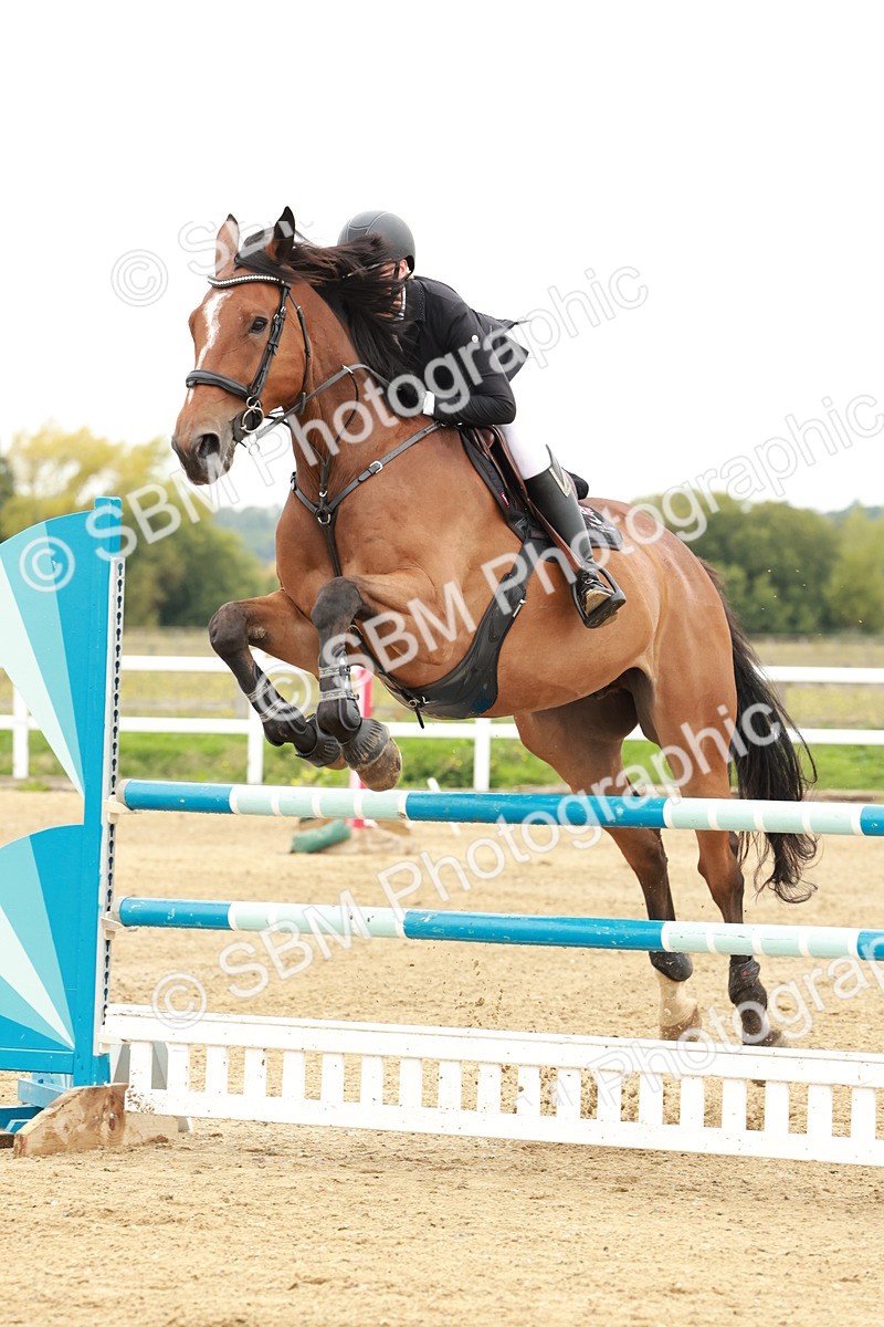 1I0A7648 - Class 4 - Senior Newcomers 1.10m