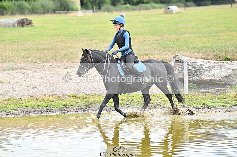 250821B-111222-00201 - Group B - Danielle