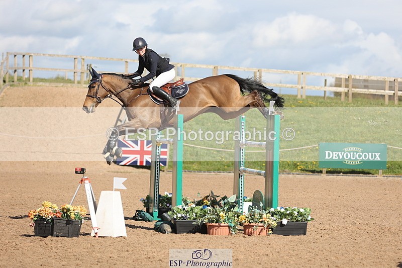 240419A-161131-09216 - Cls 10, 2 Star Big Tour 145cm  15.45 to 16.35 break