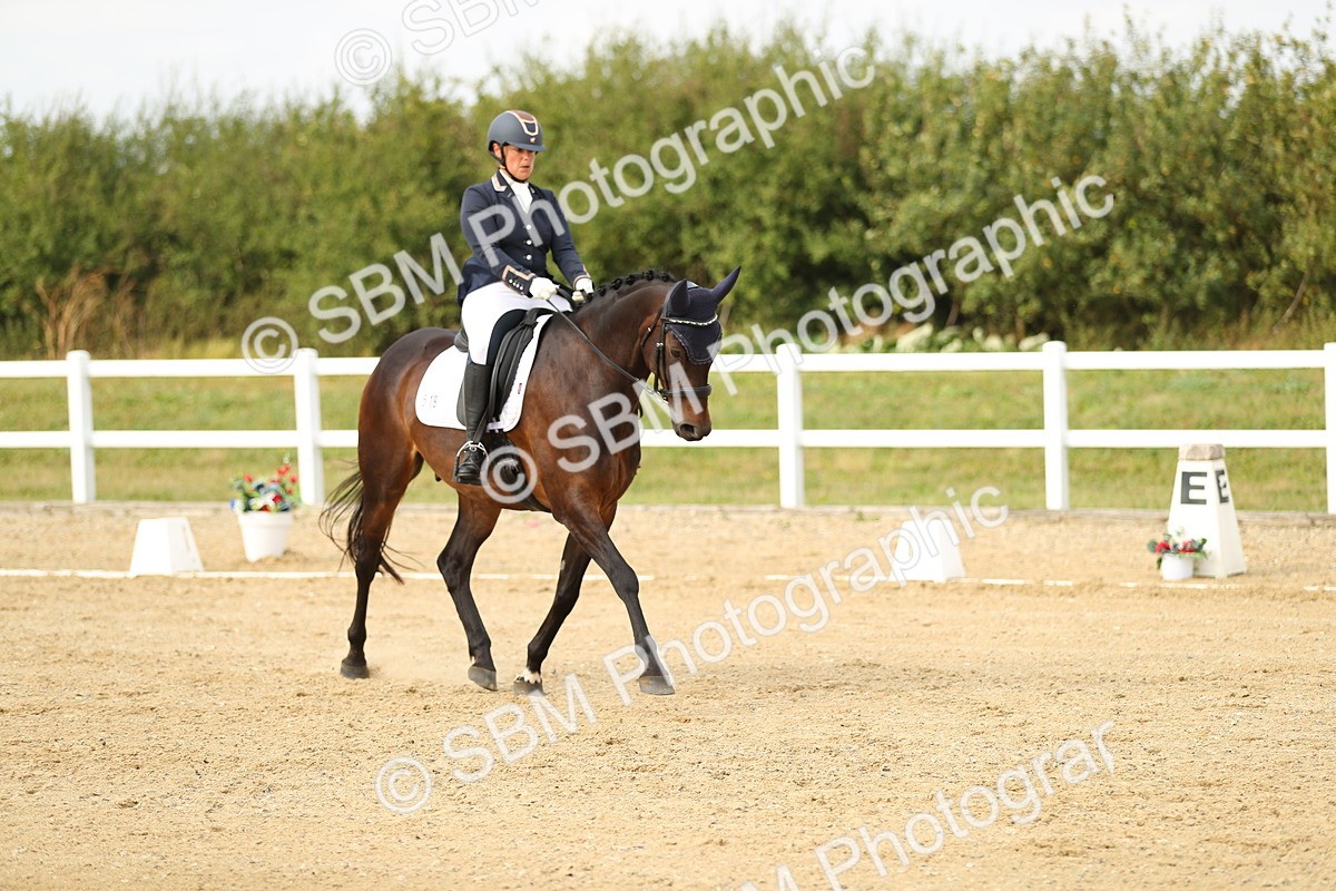 SBM_018476 - Class 14 - Novice 23 - 15.16-16.19