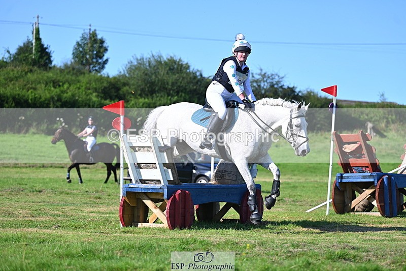 240811A-172002-07166 - 462-