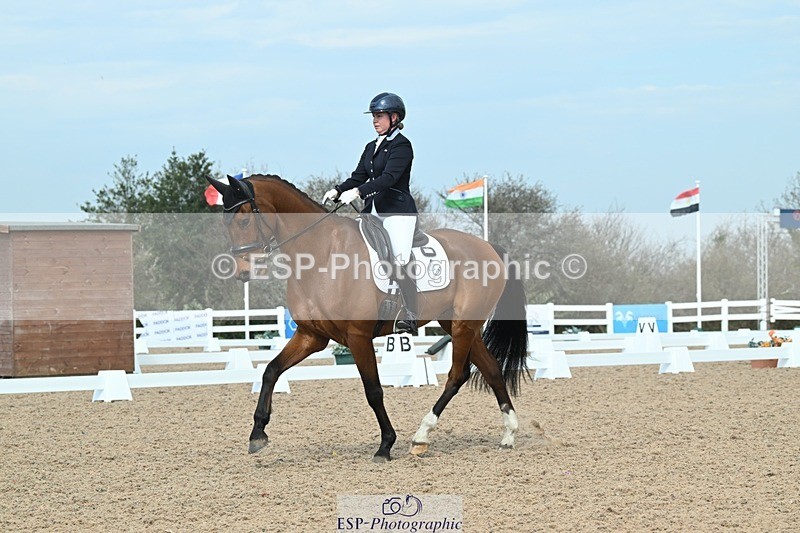 250403-103127-01420 - 036-Abbie.Newbury-Seagry.Viceroy