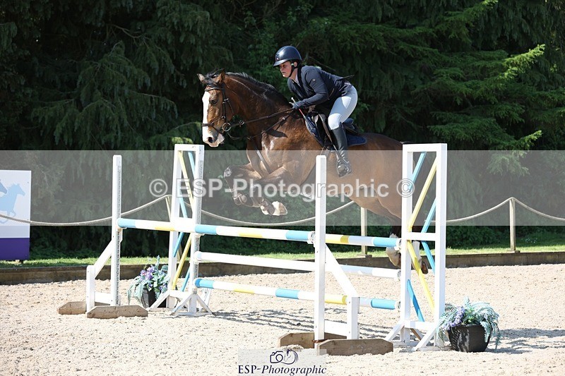 230513-101318-03726 - Cls 18 Snr 1.05m Open