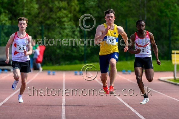 West25Sat-927288 - Track Male