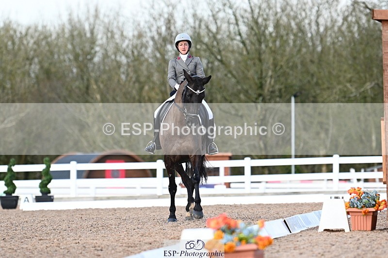 240218A-140154-08542 - 152-Beth.Miller-Lillie.Langtry