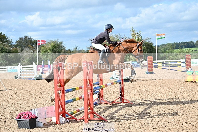 241005A-114300-03518 - SAT Cls 17 95cm Amateur Quali