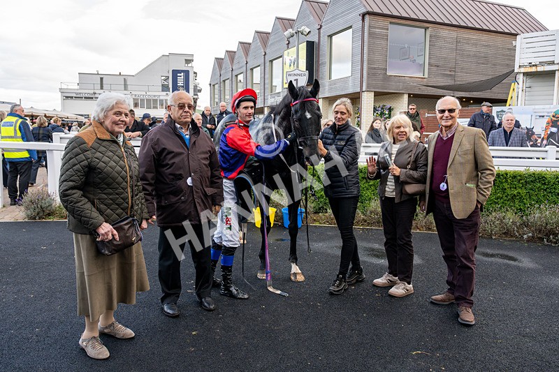 171026-Race 6-It Just Takes Time-8580 - Race 6 4.10pm William Hill Epic Boosts Handicap (Div II)