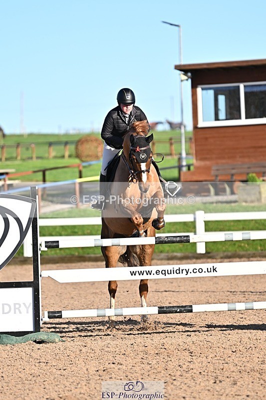 241120X-135020-00619 - Cls 05A&B Snr Fox & 120 Open