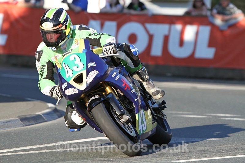  - Saturday Practice Newcomers/Supertwins
