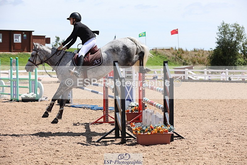240629A-140732-06706 - Cls 19 Foxhunter and 1.10m Open