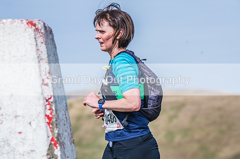 Arant haw-351 - Kendal Winter League Arant Haw Fell Races Sunday 2nd April 2023