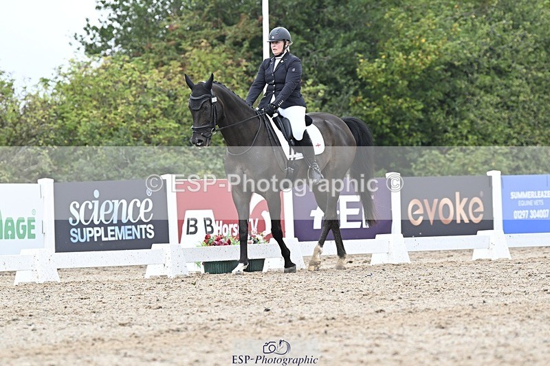 250907-153244-09131 - 049-Laura.ColeGavin.10