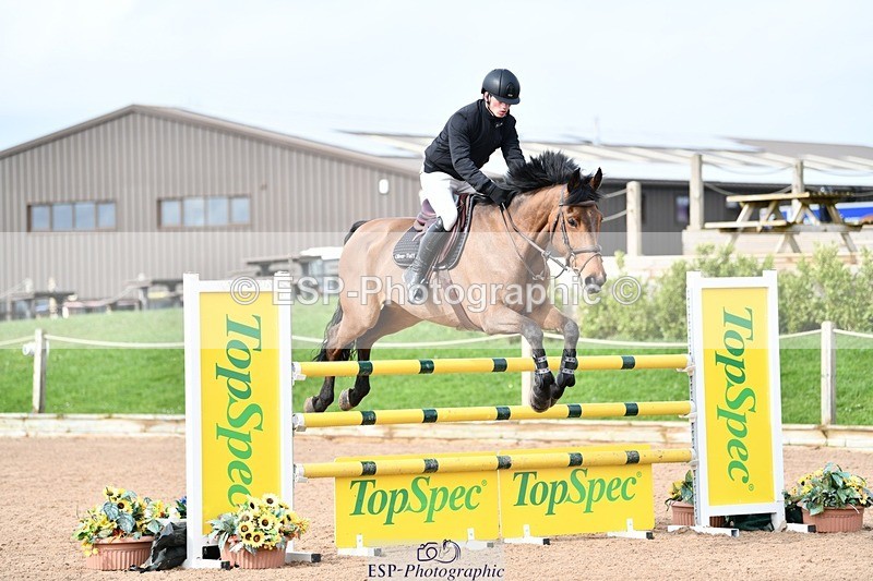 260313-130407-01691 - Cls 3 + 4 Snr Foxhunter and 1.20m Open