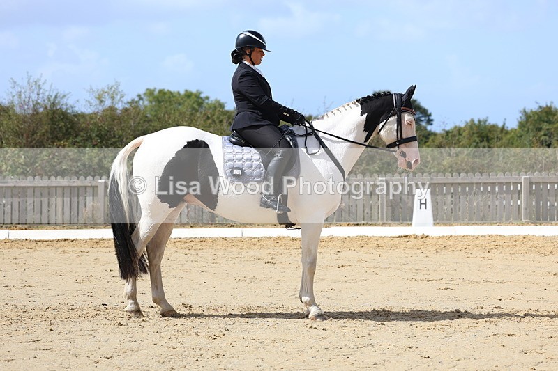 3E7A4108 - Class 9: Novice 6 Section B Championship