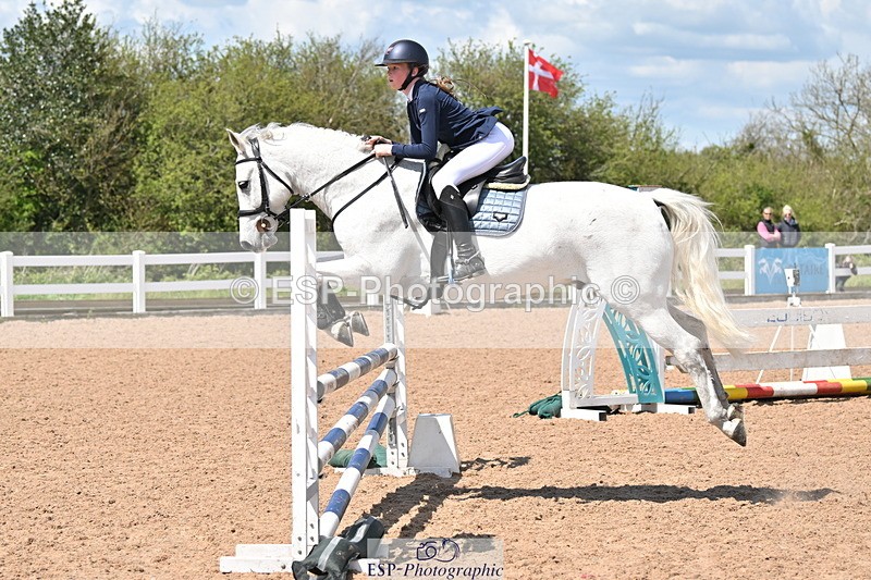 240504A-133410-01792 - Cls 18 & 19 Club & Schools 90cm