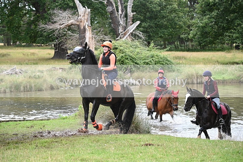 WJ7_4624 - Time at Water 13:26 to 13:59