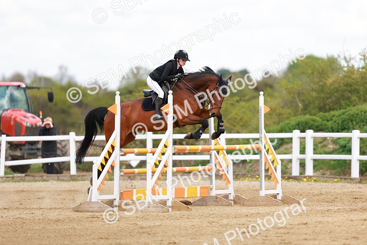 SBM_002201 - Class 4 - Senior Newcomers - 1.10m