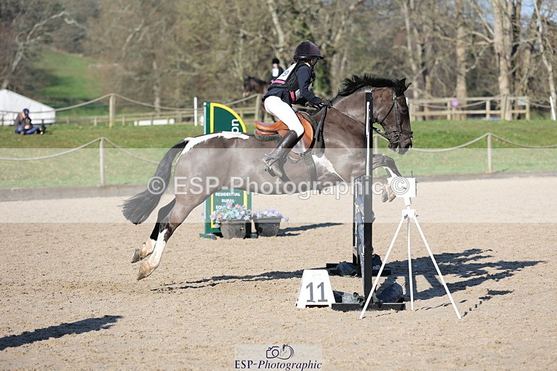 250209A-112024-00739 - 80cm 11.10 to End