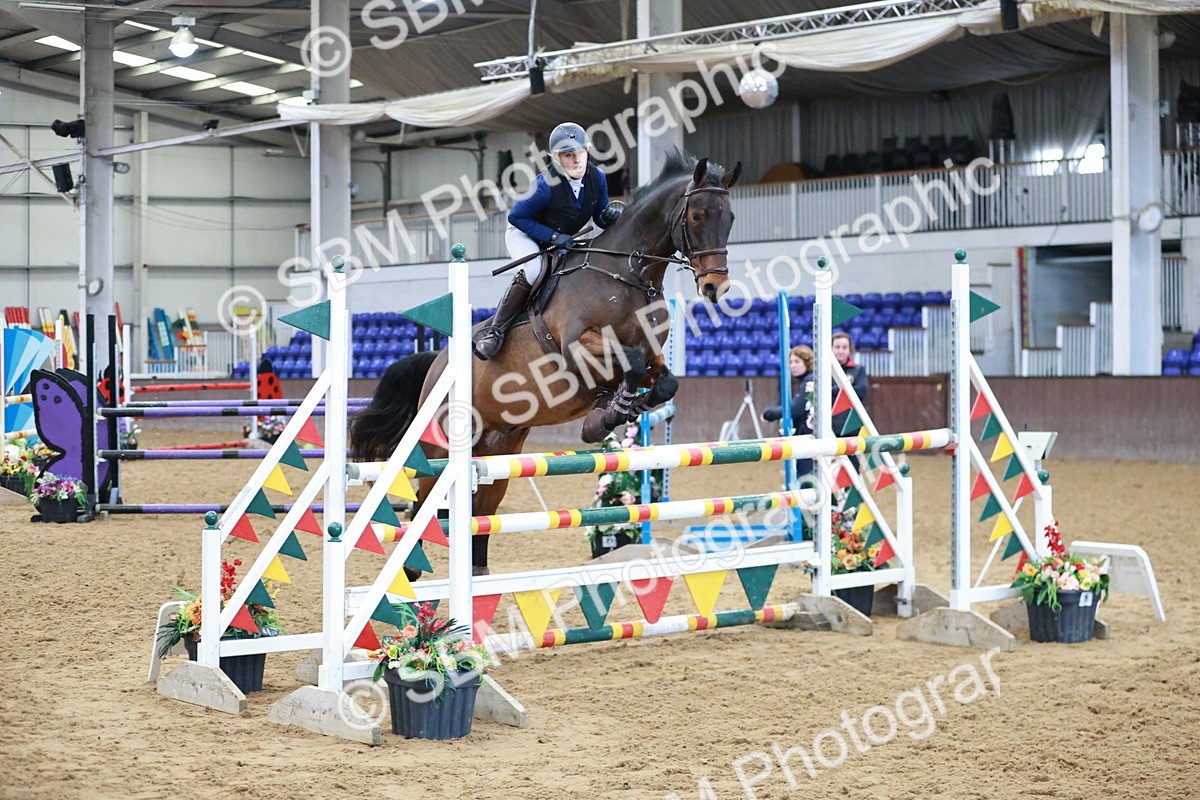 SBM_004001 - Class 11 - Senior Newcomers - 1.10m