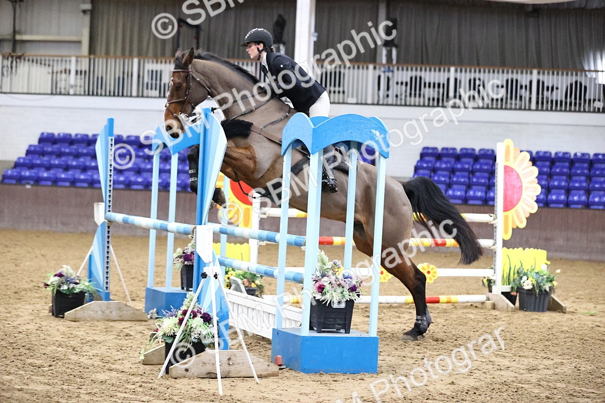 SBM_005642 - Class 17 - Senior Newcomers 1.10m