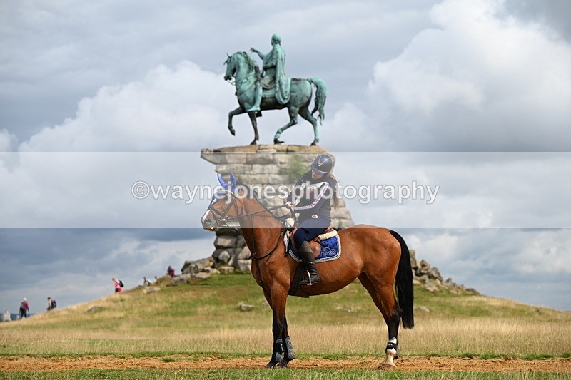 DSC_4395 - Time at Statue 09:50 to 11:09