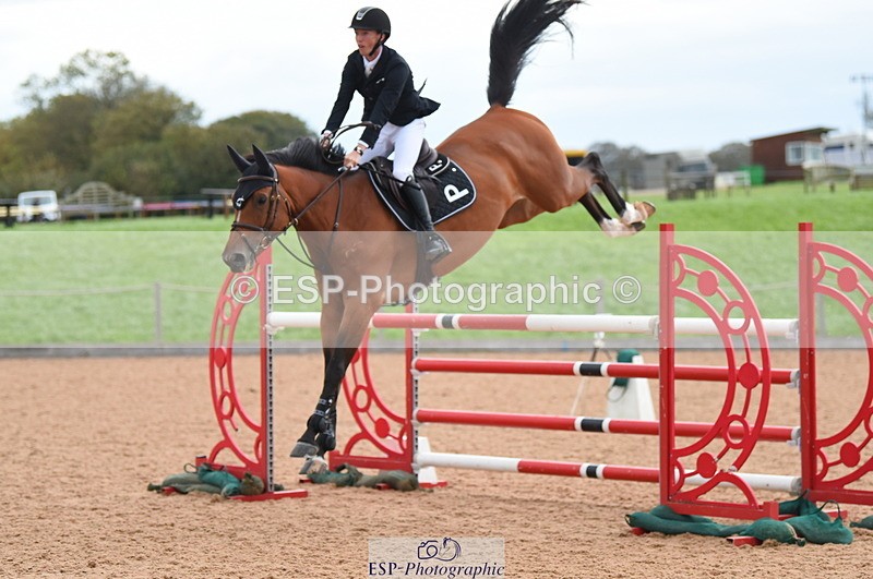 230927A-235624-00576 - Cls 6 National 1.30m