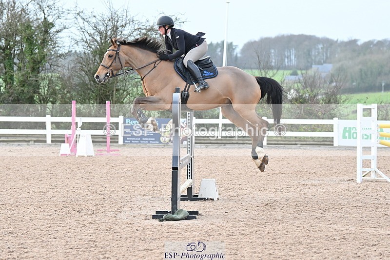 231208A-134603-00990 - Cls 6 Foxhunter & 1.20m Open
