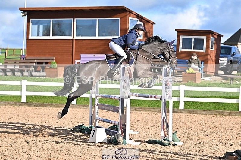 251119-133611-00483 - Cls 4 Newcomers and 1.10m Open