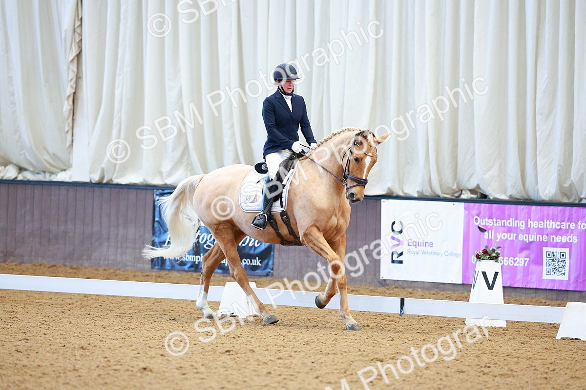 SBM_001158 - Class 18-15-16-22 - Elementary 5 Novice 5-Novice 6