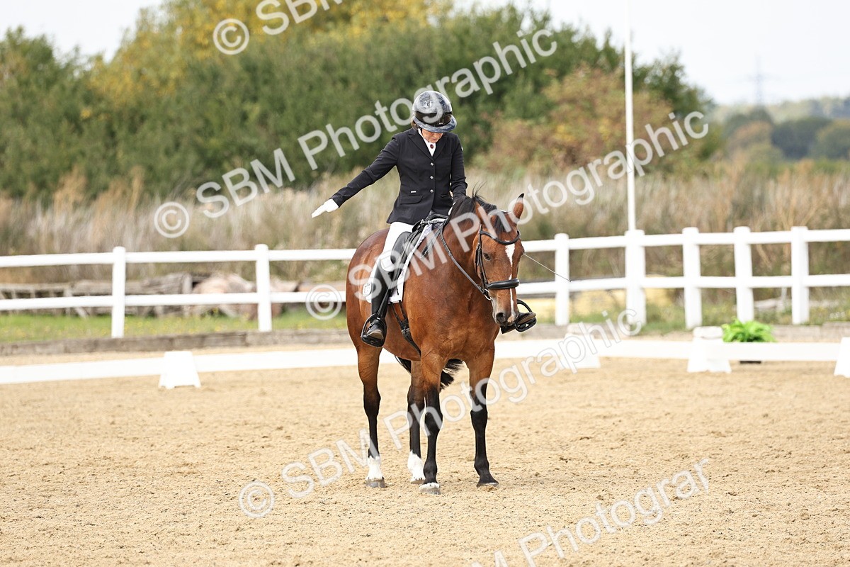 SBM_013201 - Class 3 - Novice 4 - 11.43-12.25