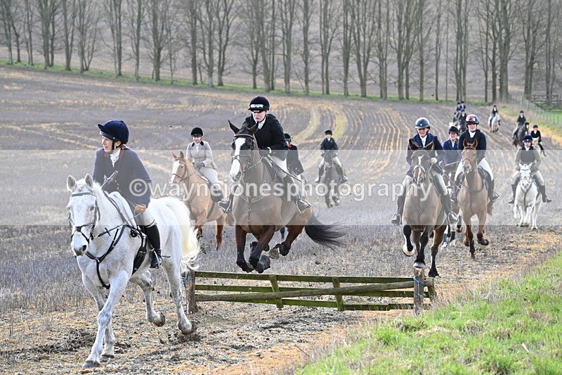 WJ6_8607 - Meet & Line One